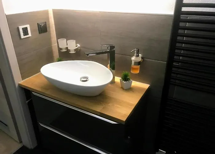 Salzhausblick Business - Zentrale Lage Am Salzhaus - Mwst-rechnung Verfuegbar شقة *